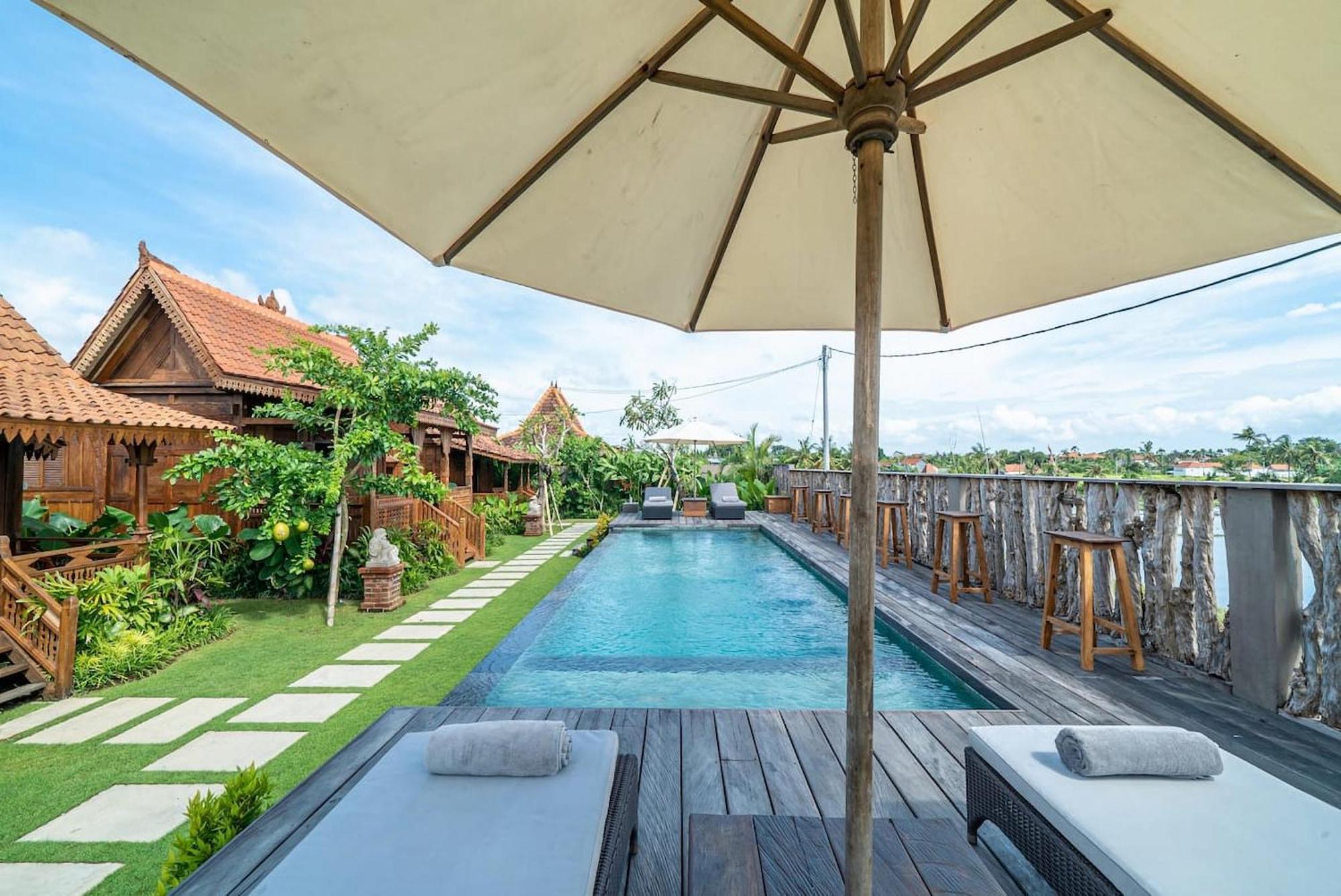 Lima Beach Inn Munggu 外观 照片